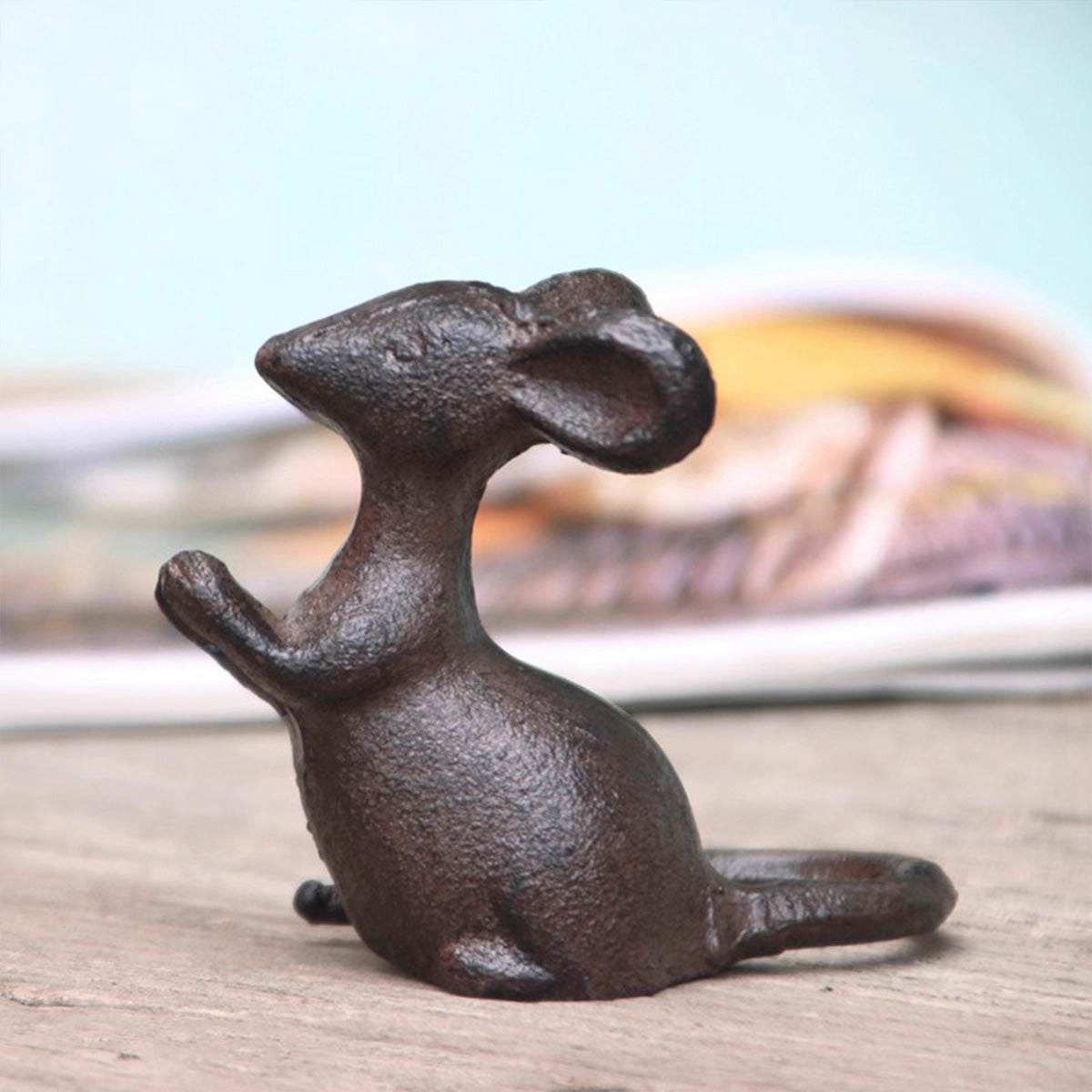 Vintage Cast Iron Kangaroo Desk Ornament – Creative Paperweight & Pen Holder