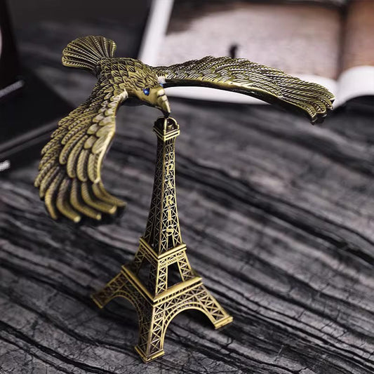 Balancing Eagle Desk Ornament – Gravity-Defying Metal Bird Desktop Decor