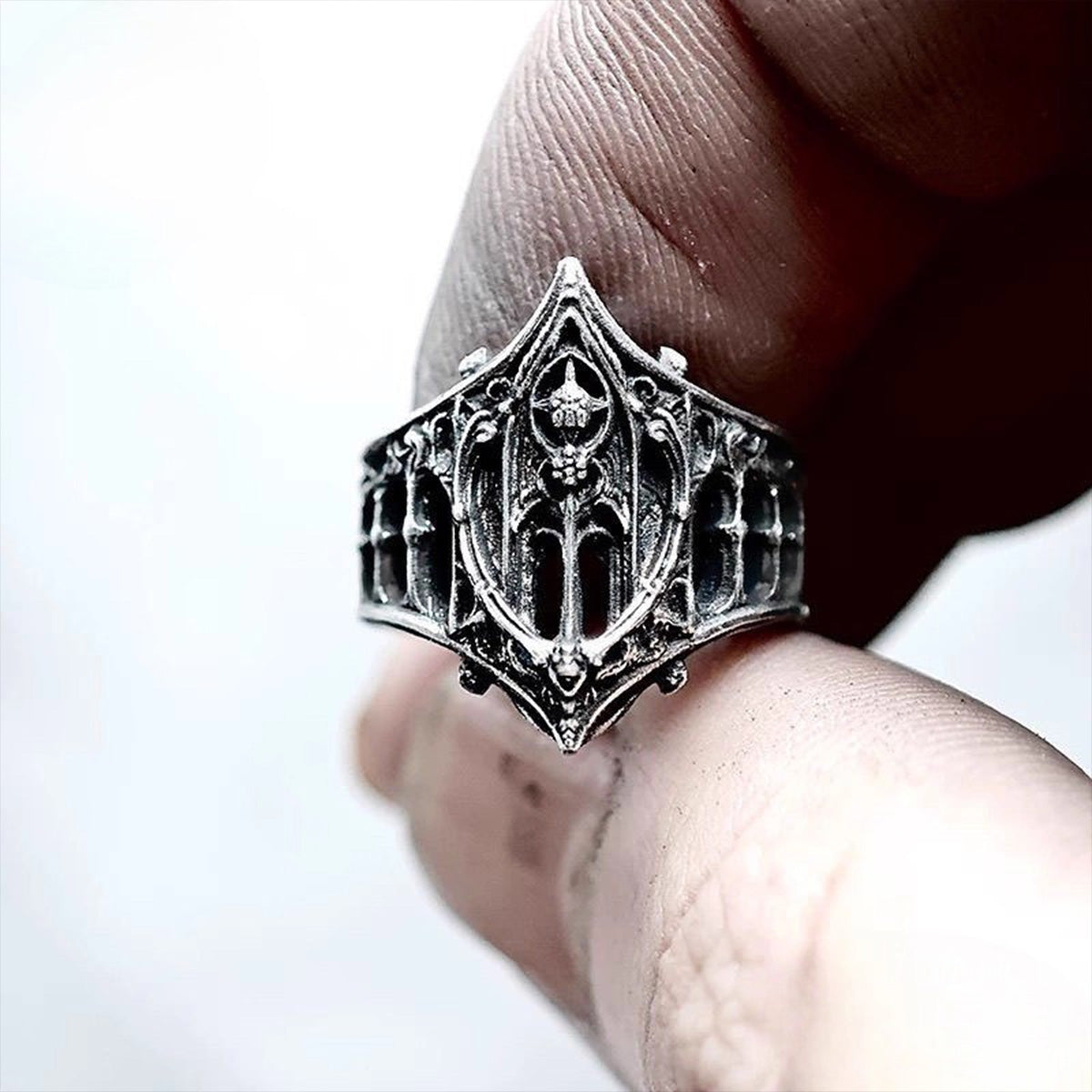Vintage Gothic Ring - Retro Antique European American Niche Statement Women's Jewelry