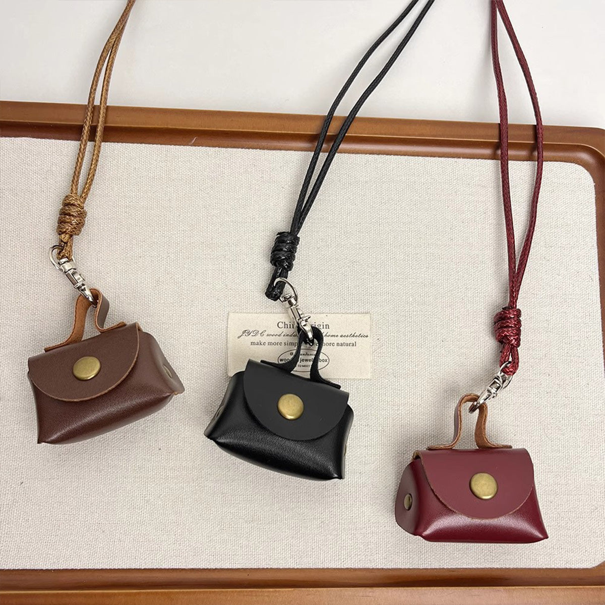 Niche Design Retro Cute Leather Wallet Necklace - Long Sweater Chain Headphone Charm for Women