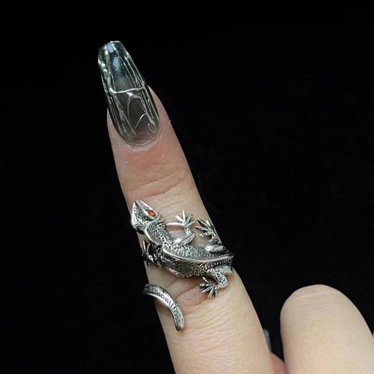 Vintage Withered Leaf Lizard Ring - Retro Forest Camo Jewelry | Unique Reptile Band