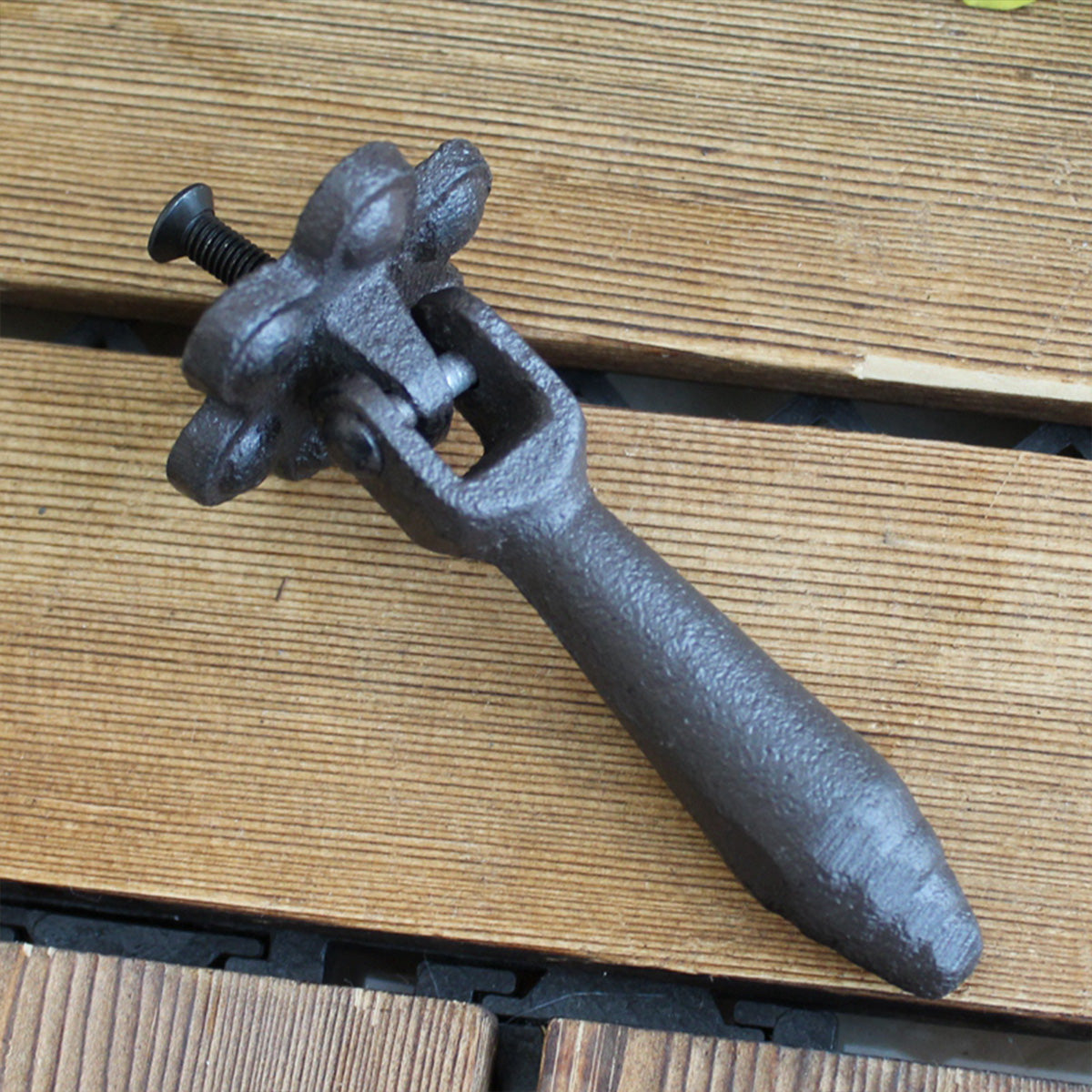 Vintage Cast Iron Cabinet Handle — American & Nordic Style Drawer Pull