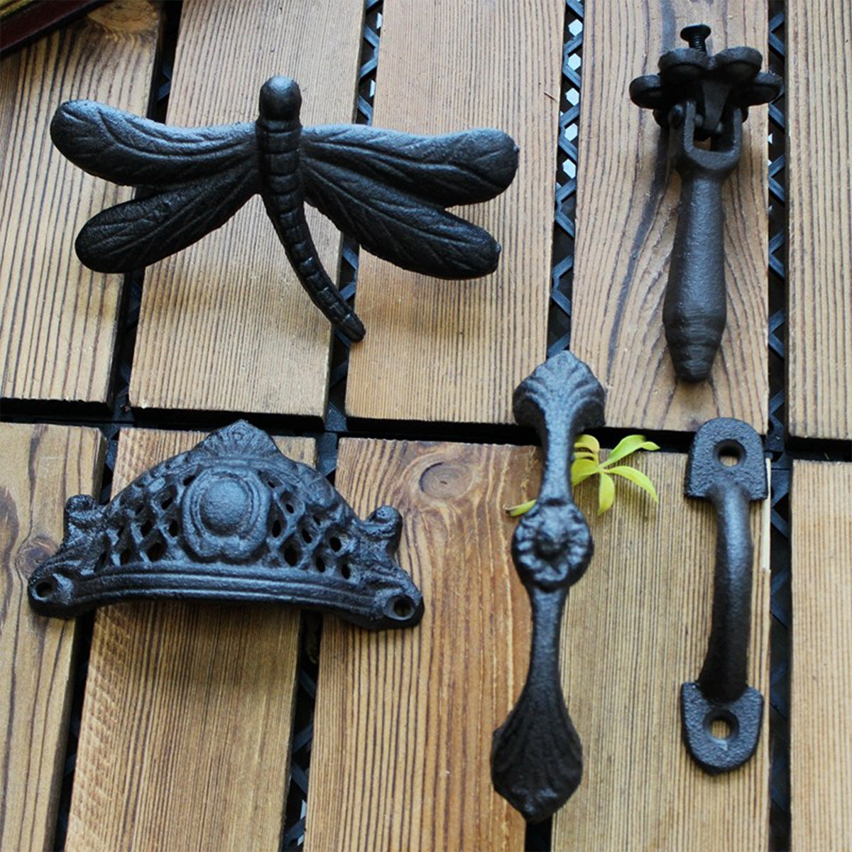 Vintage Cast Iron Cabinet Handle — American & Nordic Style Drawer Pull