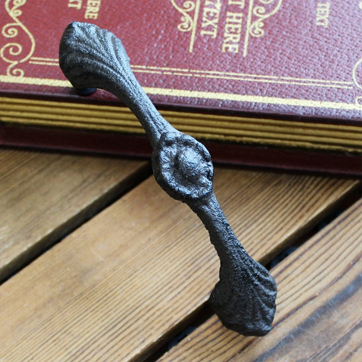 Vintage Cast Iron Cabinet Handle — American & Nordic Style Drawer Pull