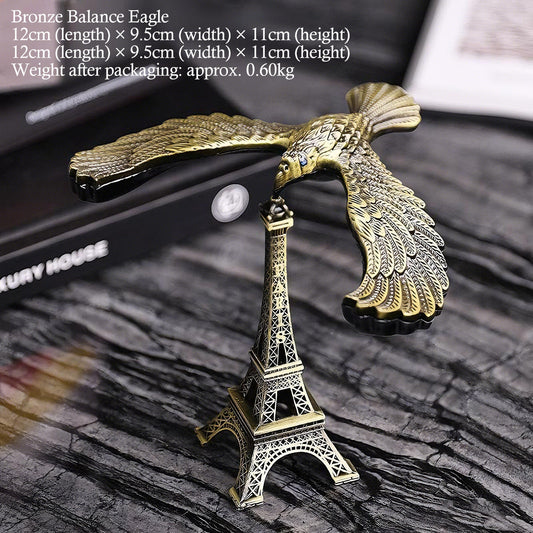 Balancing Eagle Desk Ornament – Gravity-Defying Metal Bird Desktop Decor