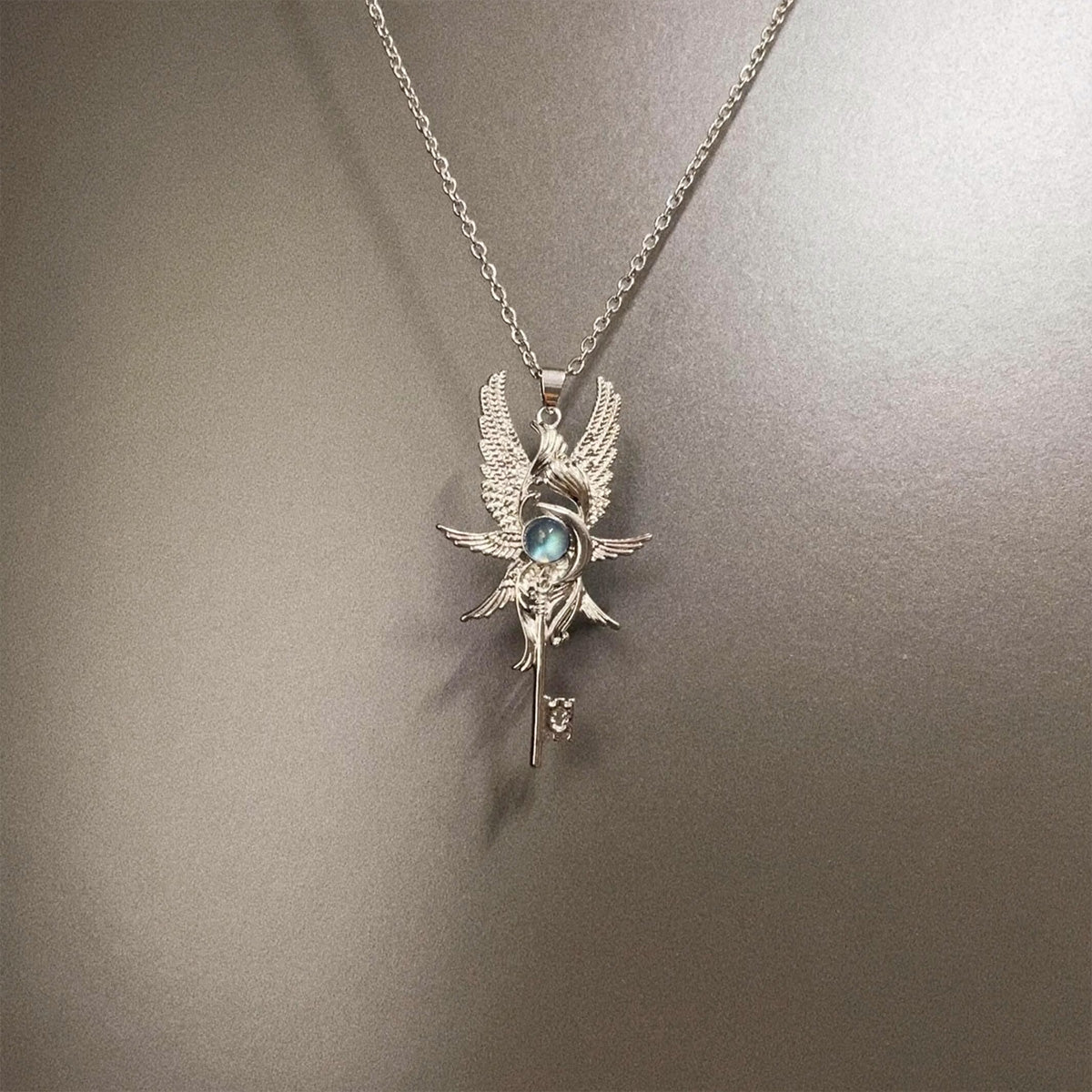 Vintage Grey Moonlight Wand Necklace - Retro Elegant Niche Fashion Accessory for Women