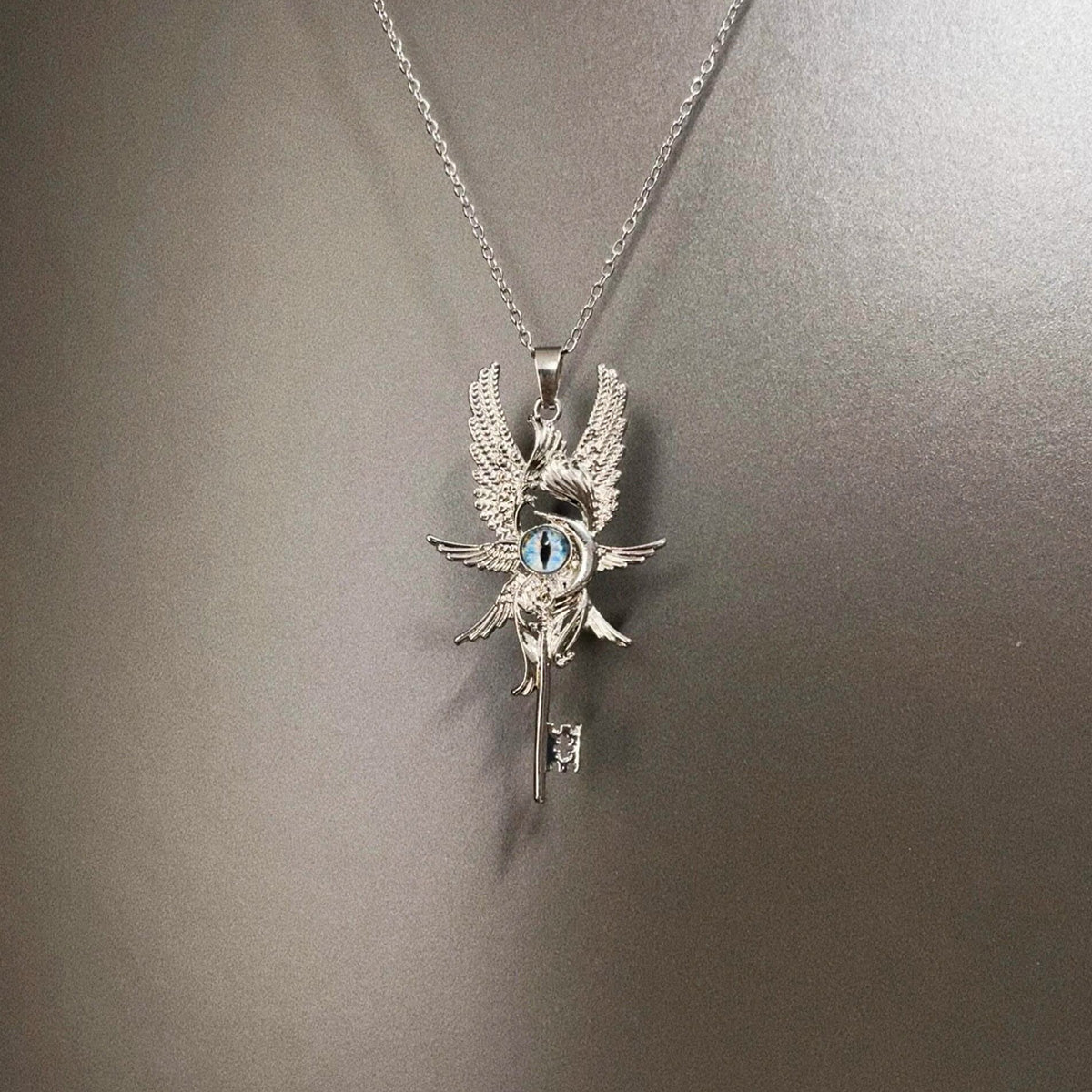 Vintage Grey Moonlight Wand Necklace - Retro Elegant Niche Fashion Accessory for Women