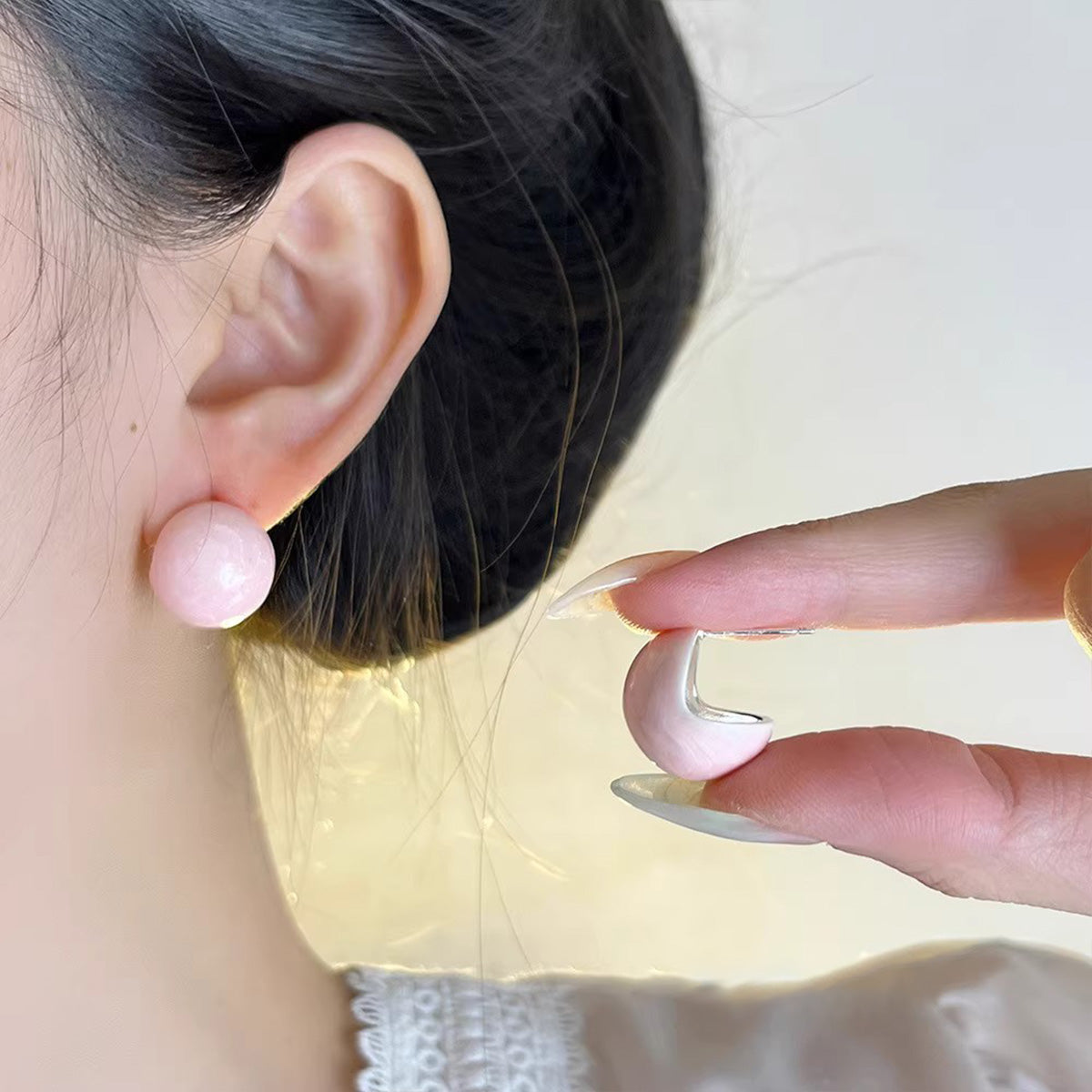 French Retro Enamel Colored Round Studs - Niche Minimalist Elegant Versatile Women's Earrings