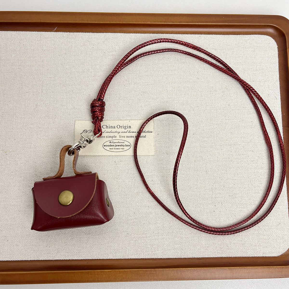 Niche Design Retro Cute Leather Wallet Necklace - Long Sweater Chain Headphone Charm for Women