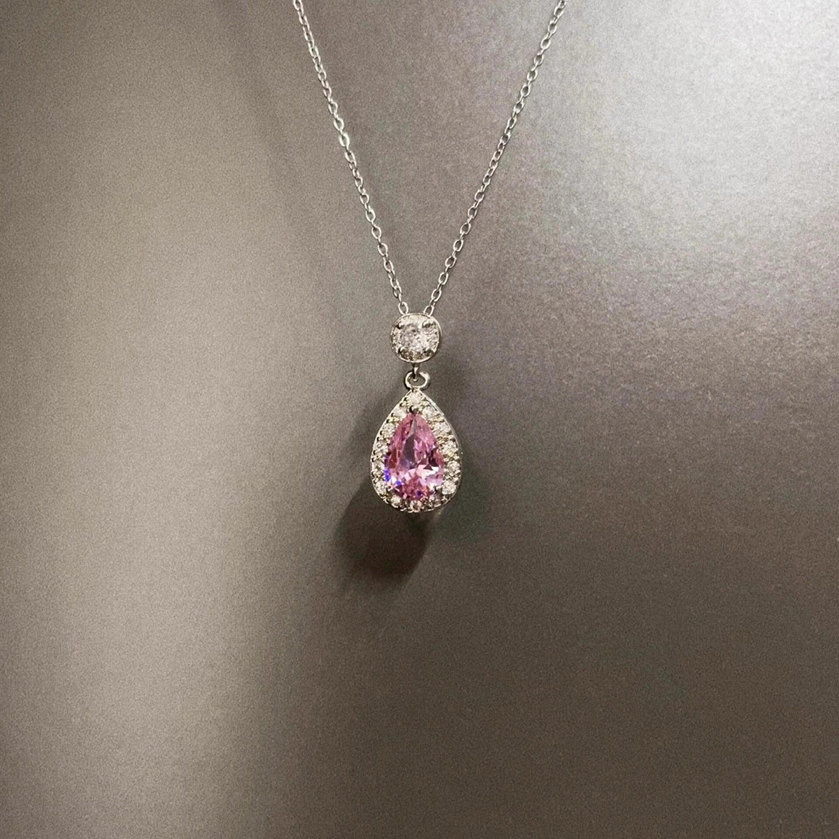 Vintage Retro Pink Diamond Flower Necklace - Niche Luxury Elegant Dainty Statement Jewelry