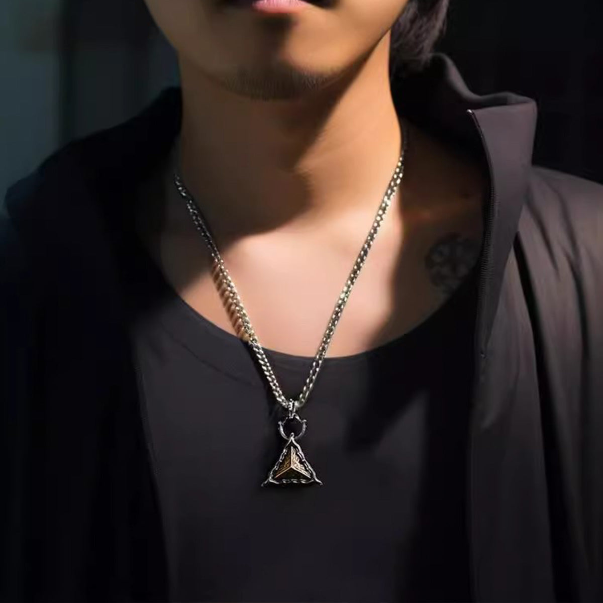 Eye of Horus Necklace - All-Seeing Eye God Amulet Vintage Men's Pendant Niche Gothic Jewelry