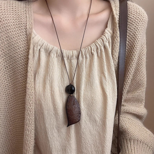 New Chinese Retro Wooden Rice Fruit Pendant - Long Zen Sweater Chain Niche Elegant Neck Jewelry for Women