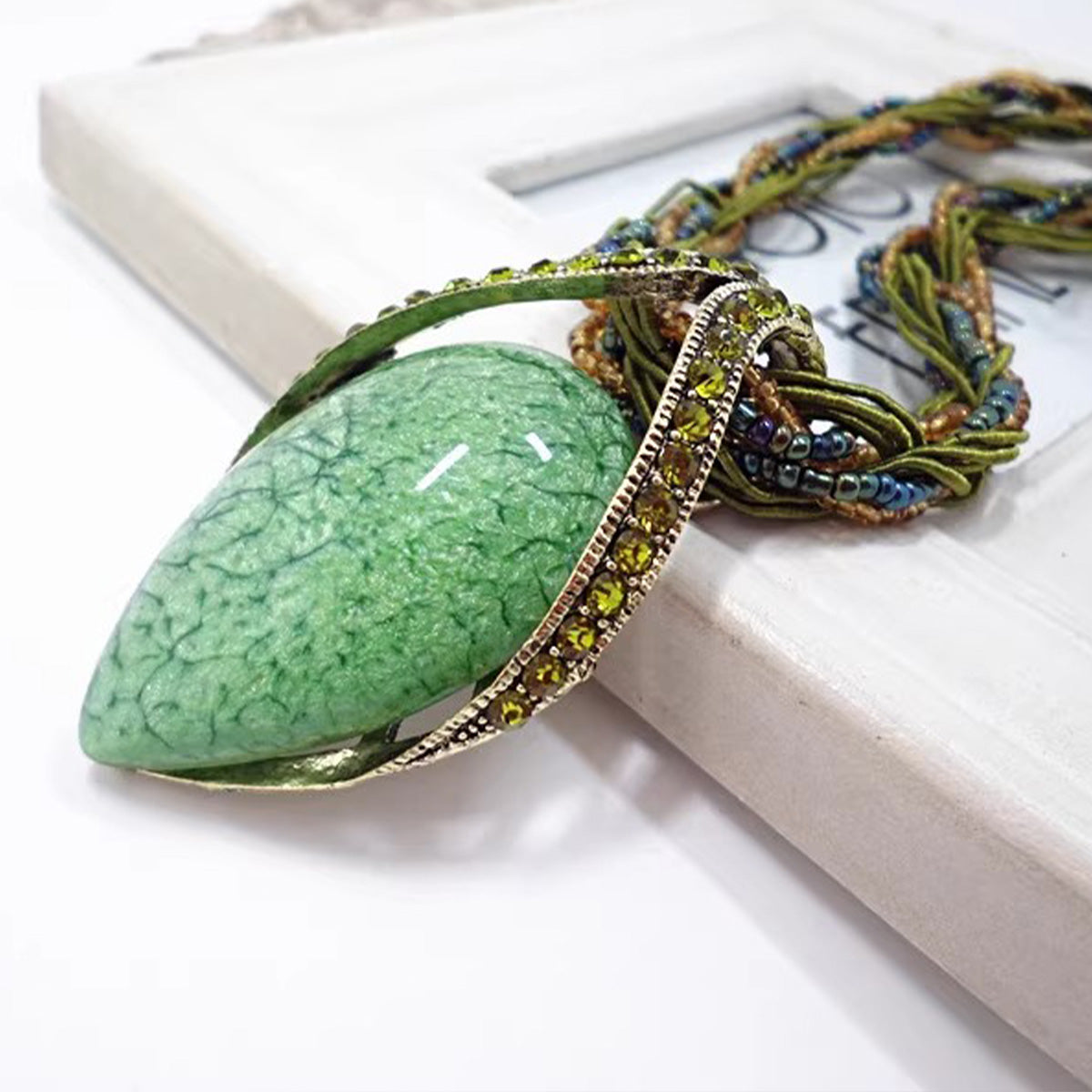 Bohemian Ethnic Leaf Drop Pendant Necklace - Vintage Bohemian Jewelry for Women