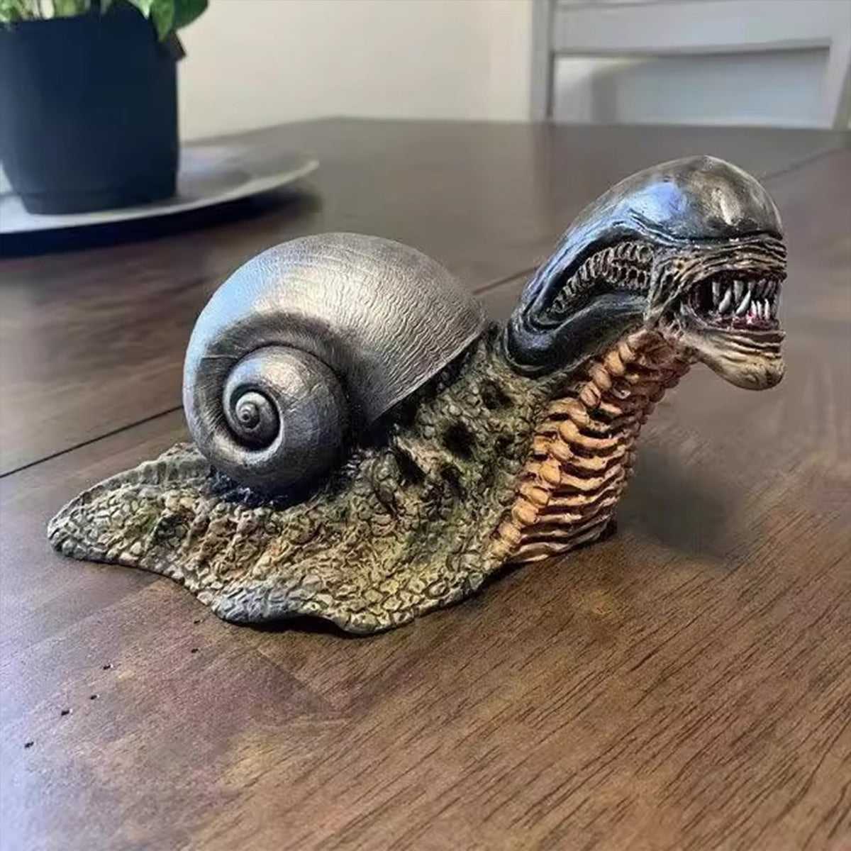 Creative Evil Snail Figurine - Handmade Decor, Mutant Snail with Innovative Kooky Design, Ideal as a Gift