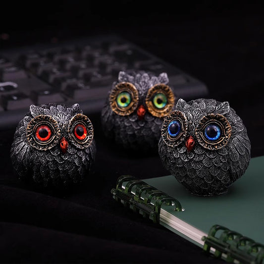 Lucky Mini Owl Guardian Figurine - Creative Resin Desk Decor | Home Ornament