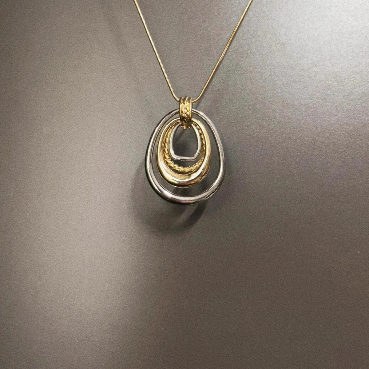 Vintage Hollow-Out Snake Skin Necklace - Retro Gothic Jewelry | Unique Statement Piece