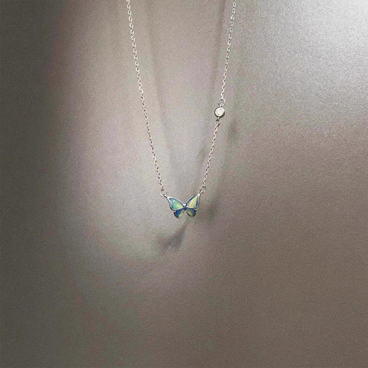 Vintage Color-Changing Butterfly Necklace - Retro Romantic Jewelry | Unique Statement Piece
