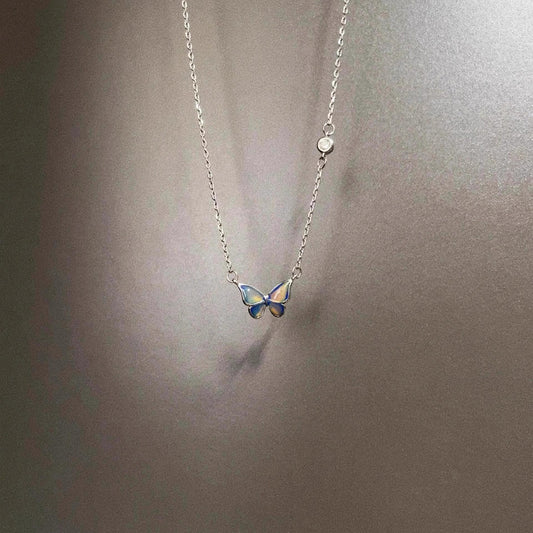 Vintage Color-Changing Butterfly Necklace - Retro Romantic Jewelry | Unique Statement Piece