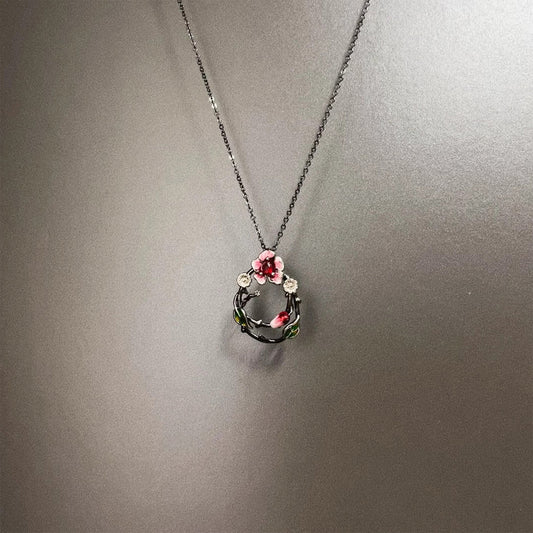 Vintage Nocturnal Rose Necklace - Gothic Dark Romantic Jewelry | Unique Retro Pendant