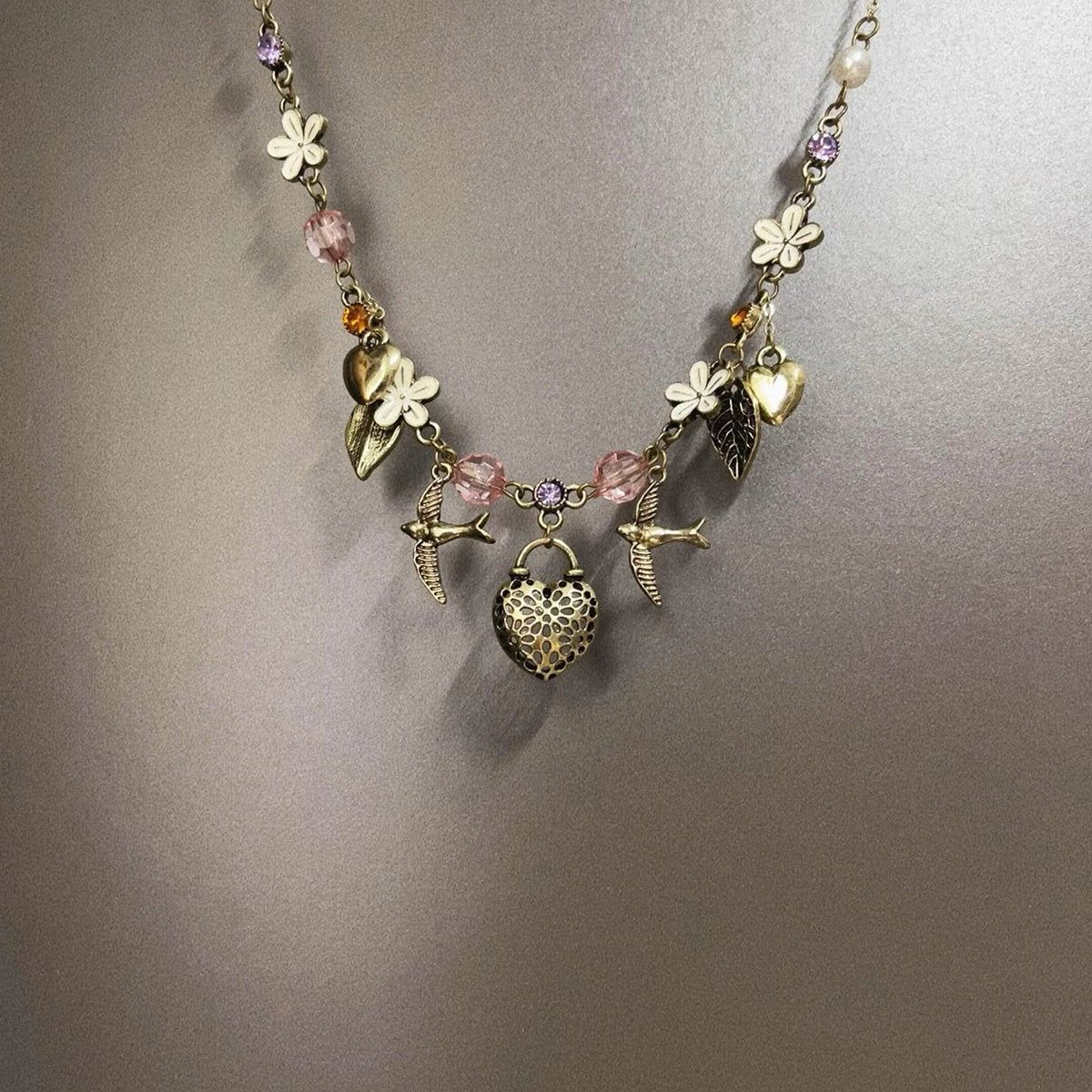 Vintage Konoha Flying Bird Necklace - Retro Anime Themed Jewelry | Unique Ninja Pendant