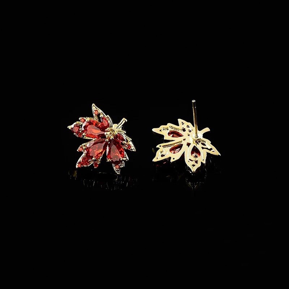 Vintage Maple Leaves Earrings - Retro Autumn Themed Jewelry | Delicate Leaf Studs