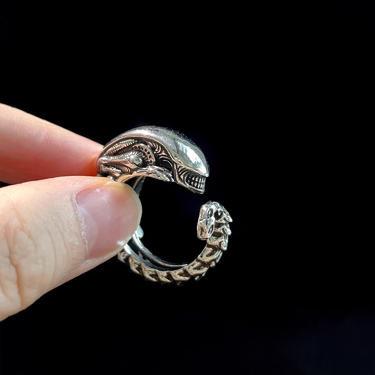 Vintage Alien Invasion Ring - Retro Sci-Fi Gothic Jewelry | Unique Extraterrestrial Band
