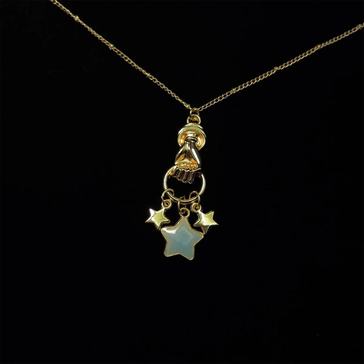 Vintage Hold Stars in Your Hand Necklace - Retro Starry Sky Romantic Jewelry | Unique Pendant
