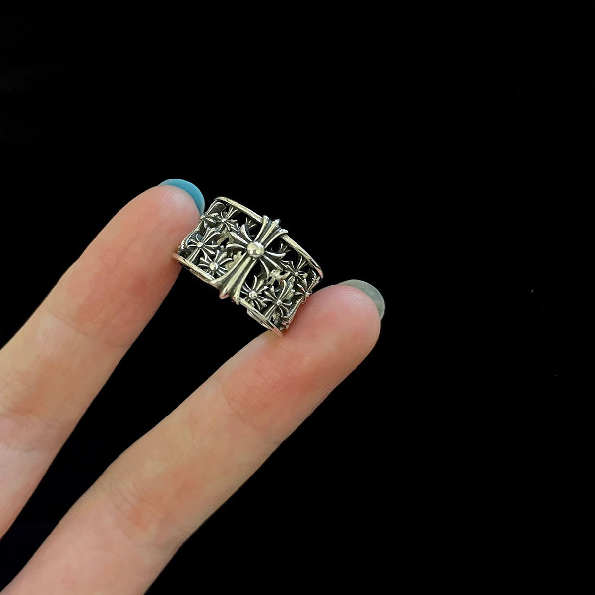 Vintage Crow Heart Crown Ring - Retro Gothic Royal Jewelry | Unique Dark Band