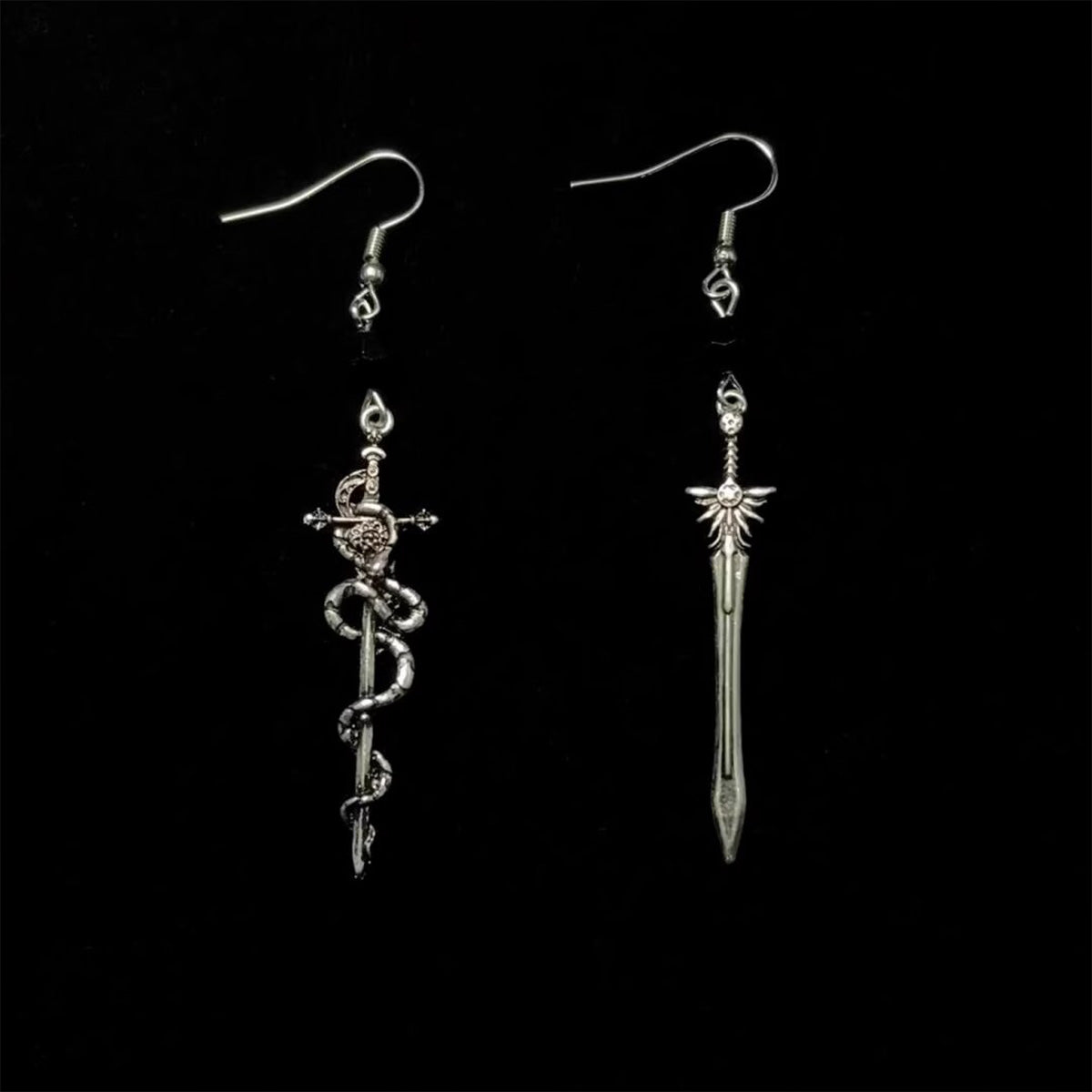 Vintage Alboli Sword Earrings - Retro Dark Knight Fantasy Jewelry | Unique Sword Ear Studs