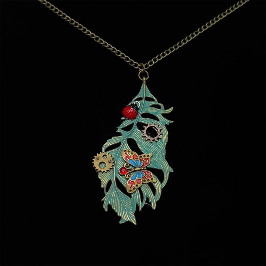 Vintage Green Feathers Necklace - Retro Forest Mystic Jewelry | Enchanted Plume Pendant