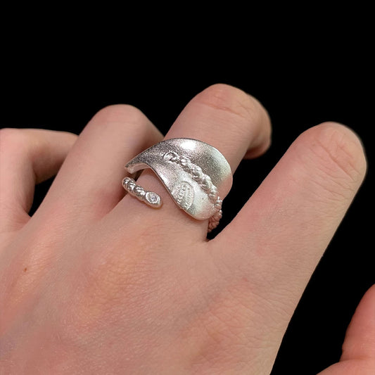 Vintage Silver Weaved Foliage Ring - Retro Forest Elegant Jewelry | Woven Leaf Band