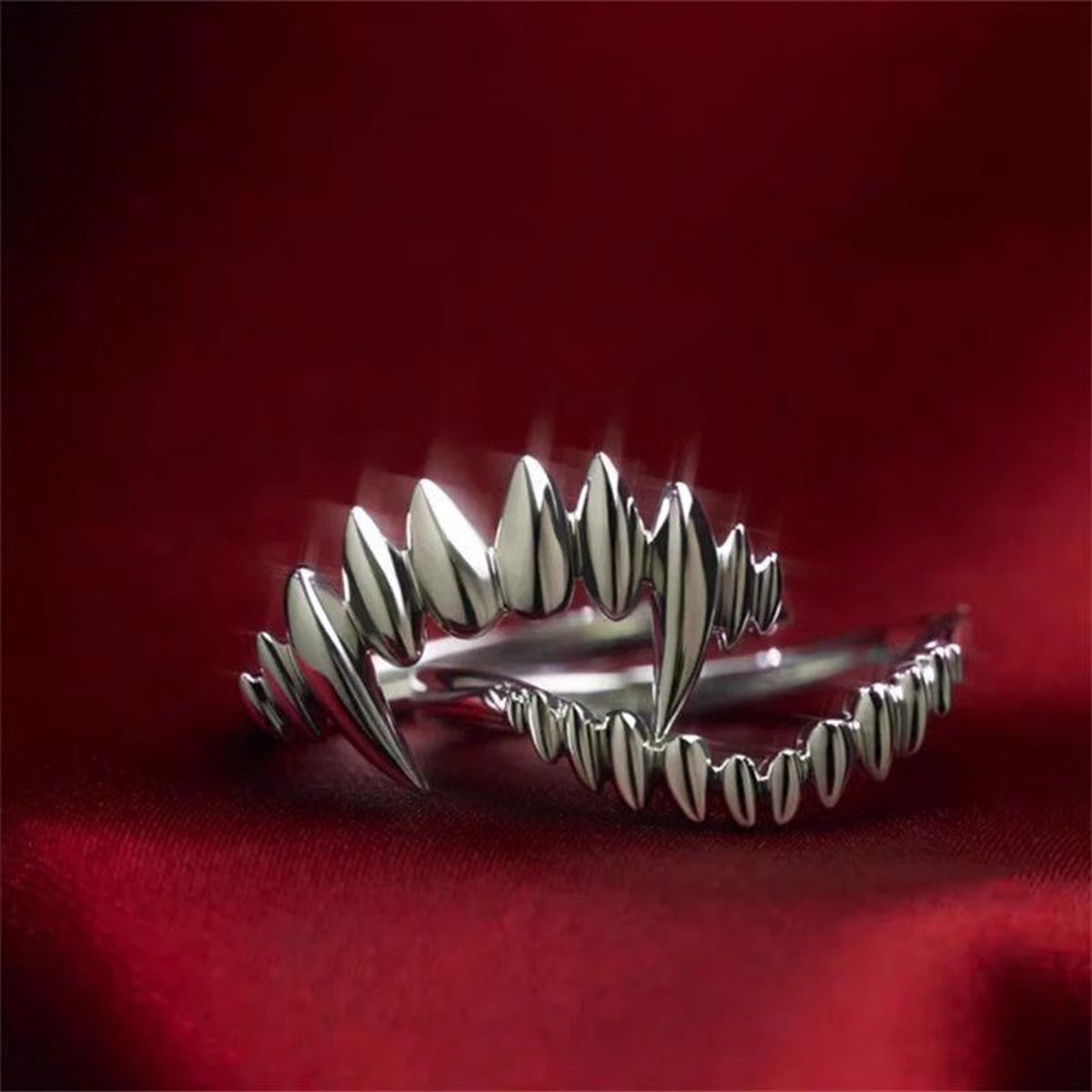 Baldur's Gate 3 Astarion Vampire Bite Split Ring - Gothic Cosplay Accessory | BG3 Vampire Ring