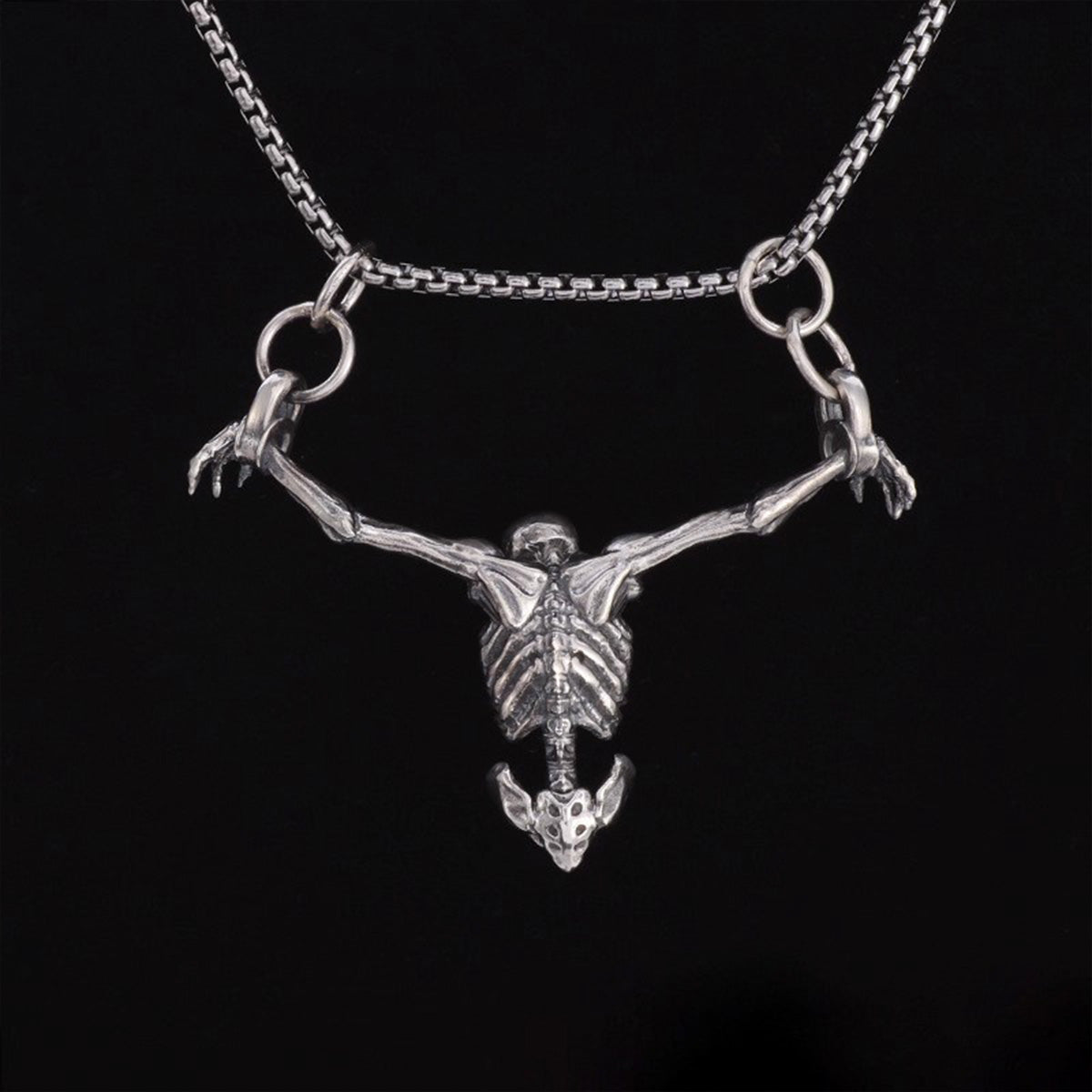 Vintage Skull Man Necklace - Exaggerated Gothic Punk Lovecraftian Pendant | Unisex Dark Accessory