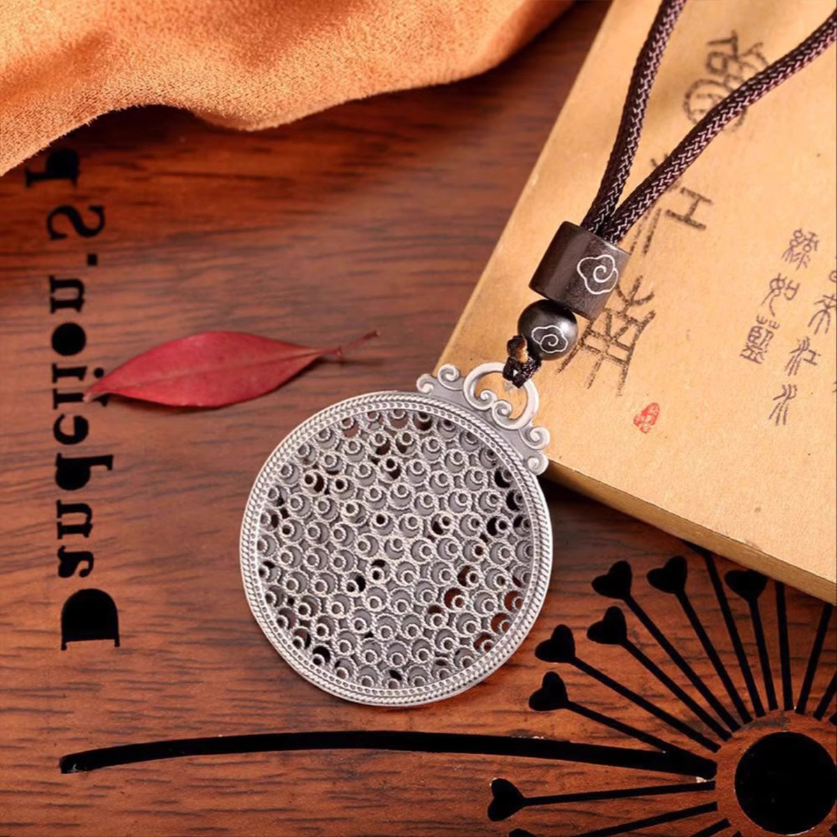 Vintage Cloisonné Enamel Nine-Tailed Fox Pendant - Elegant Sweater Chain | Niche Luxury Accessory