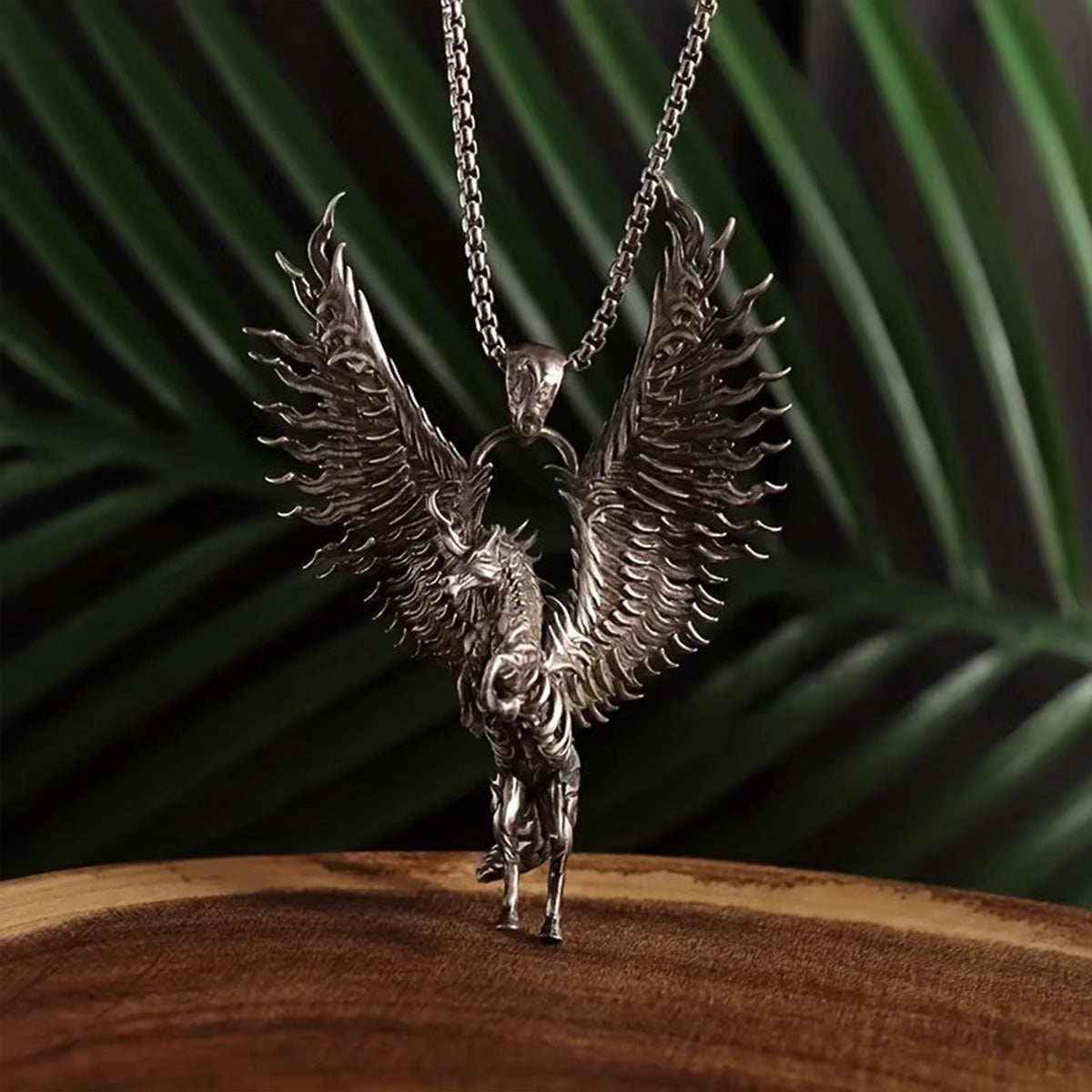 Vintage Pegasus Necklace - Men's Exaggerated Gothic Punk Dark Pendant | Niche Trendy Gift Accessory