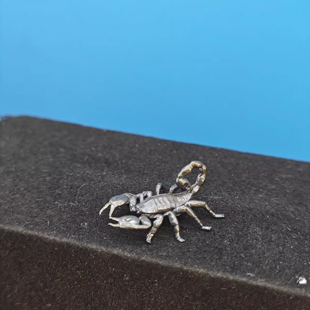 Brass Spider King, Mini Scorpion & Octopus Figurines - Realistic Animal Toy Models | Prank & Scary Decor