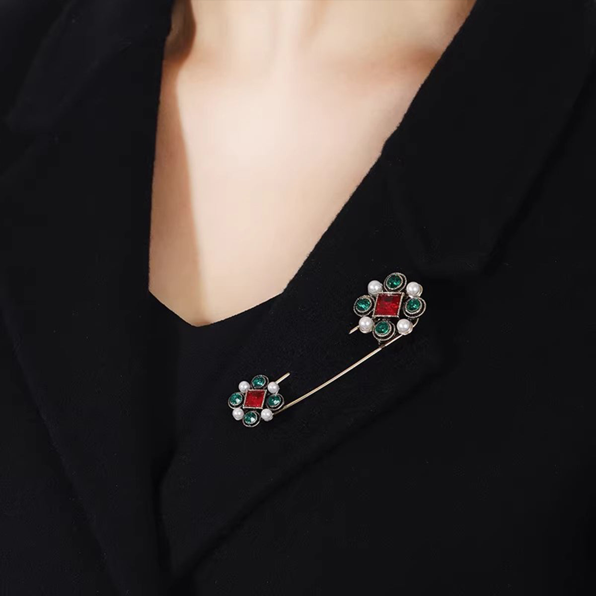 Vintage Baroque Court Brooch - Luxury Gem Crystal Scarf Shawl Pin, Elegant Accessory for Women’s Evening & Daily Looks