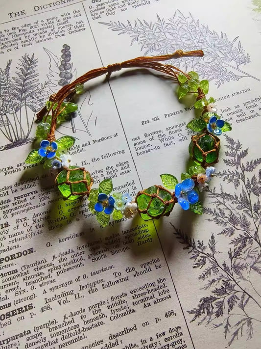 Handmade Woven Green Glass Bracelet – Fresh Forest Style